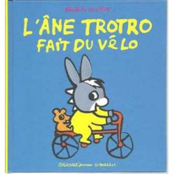 Ane Trotro fait du Velo